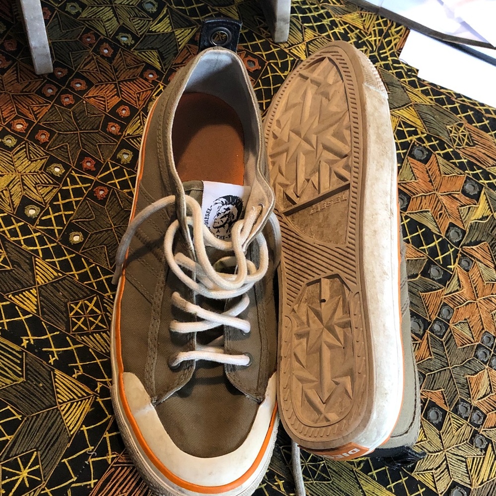 Diesel men’s Sneakers in Tan and Orange